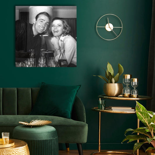 Acrylglasbild - Sean Connery & Honor Blackman - Einrichtungsbeispiel Foto