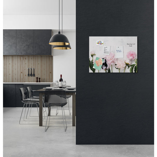 Magnetisches Markerboard - Pink flowers Wohnbeispiel