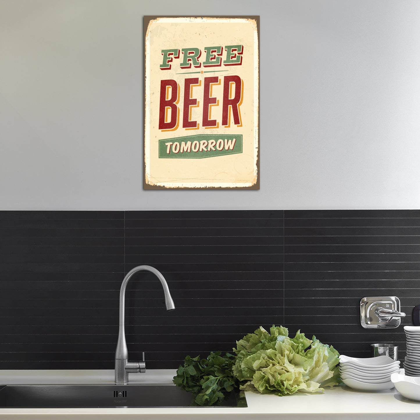 Blechschild - Free Beer Tomorrow Wohnbeispiel