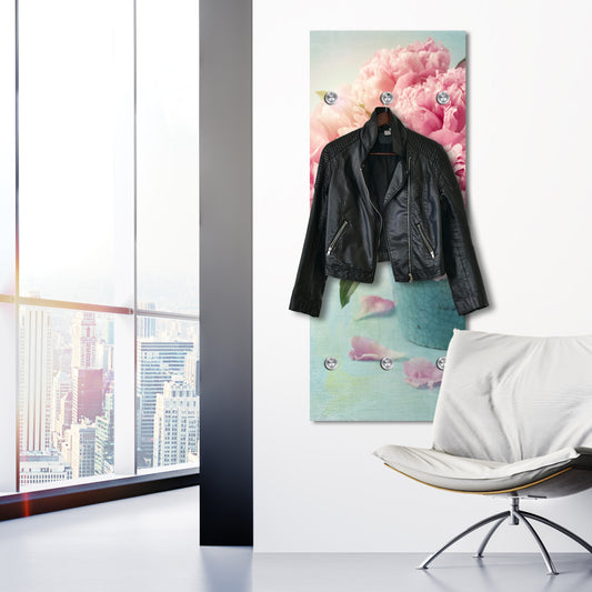 Garderobe - Peony Detail