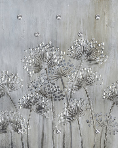 Garderobe - Grey Flowers