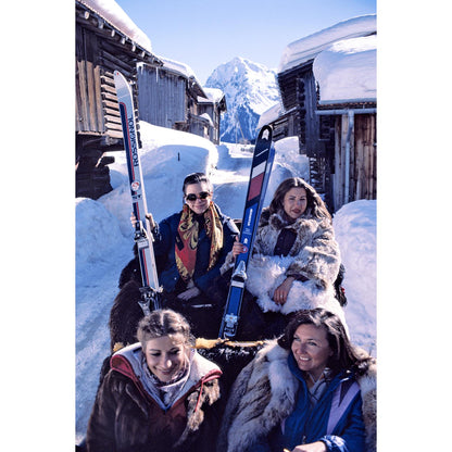 Slim Aarons - Klosters Skiing