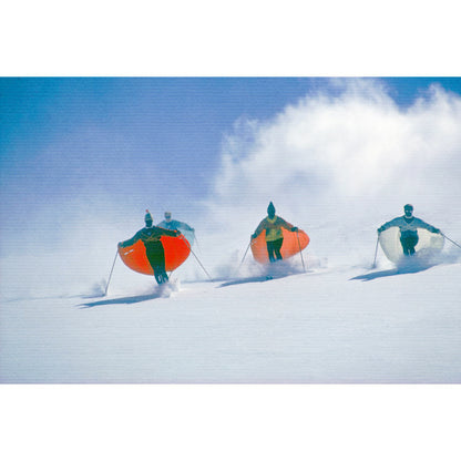 Slim Aarons - Caped Skiers Detail